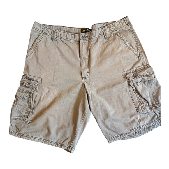 Size 42 Men's Loose Fit Cargo Shorts - Picture 1 of 6
